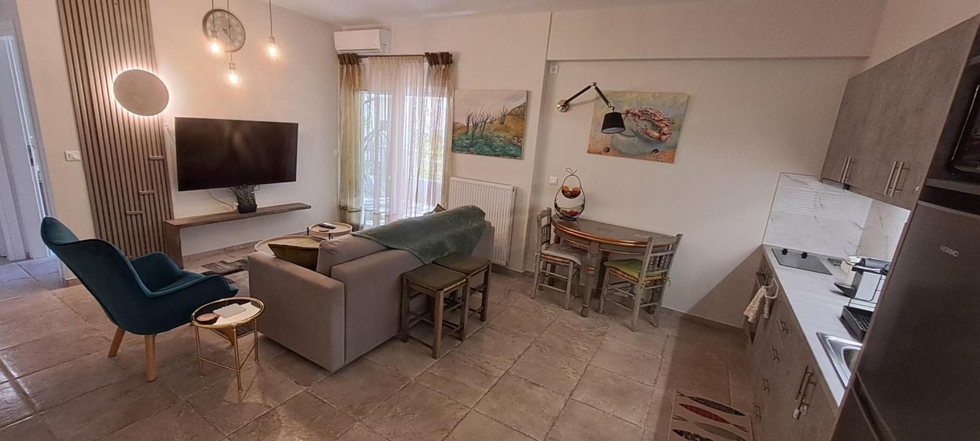 Apartment Alpha 4 *